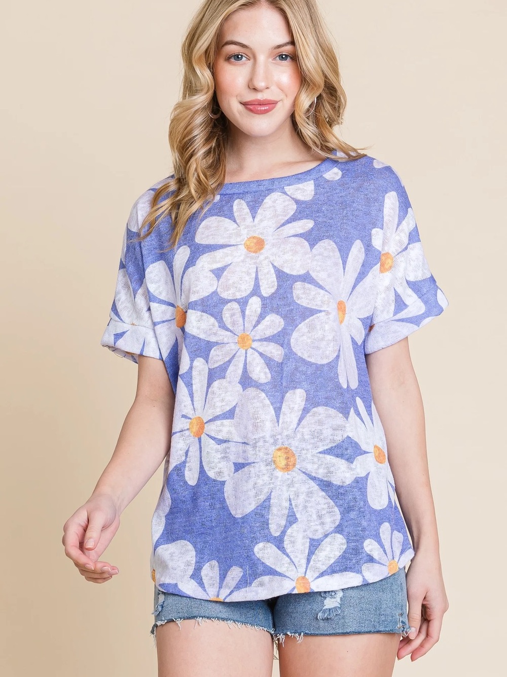 Groovy Top: Floral Daisy Knit Tee - Blue